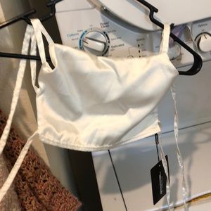 White strapping crop top